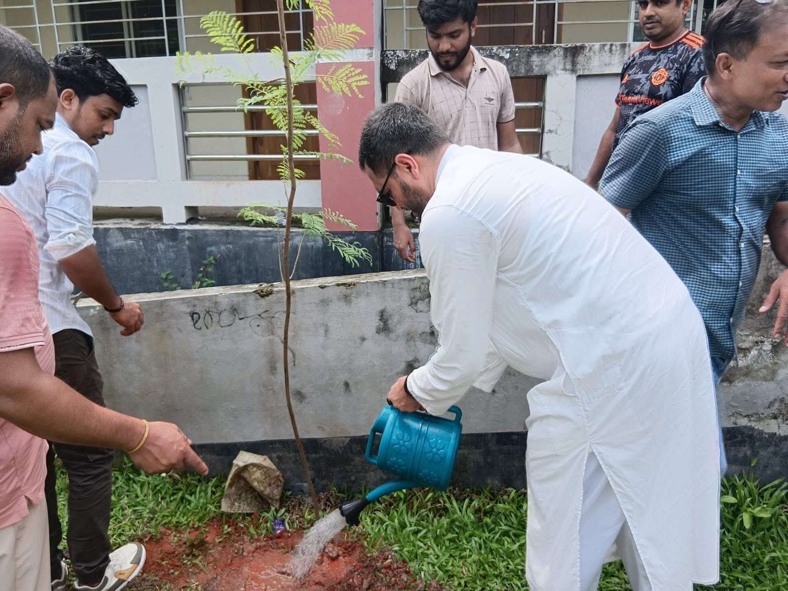 তারেক রহমানের ২৫ তম( শিক্ষা) ও ৩১ তম দফা (পরিবেশ উন্নয়ন) বাস্তবায়নে কচুয়ায় ইঞ্জিনিয়ার হাবিবুর রহমানের অনন্য উদ্যোগ