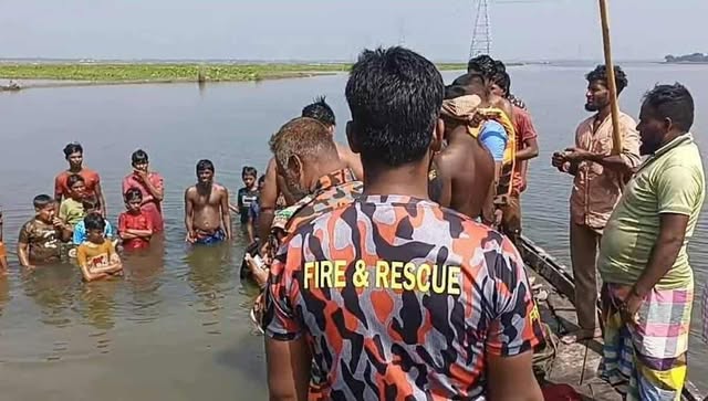 নবীনগরে কচুরিপানা পরিষ্কার করতে গিয়ে বাবা নিখোঁজ, ছেলে উদ্ধার