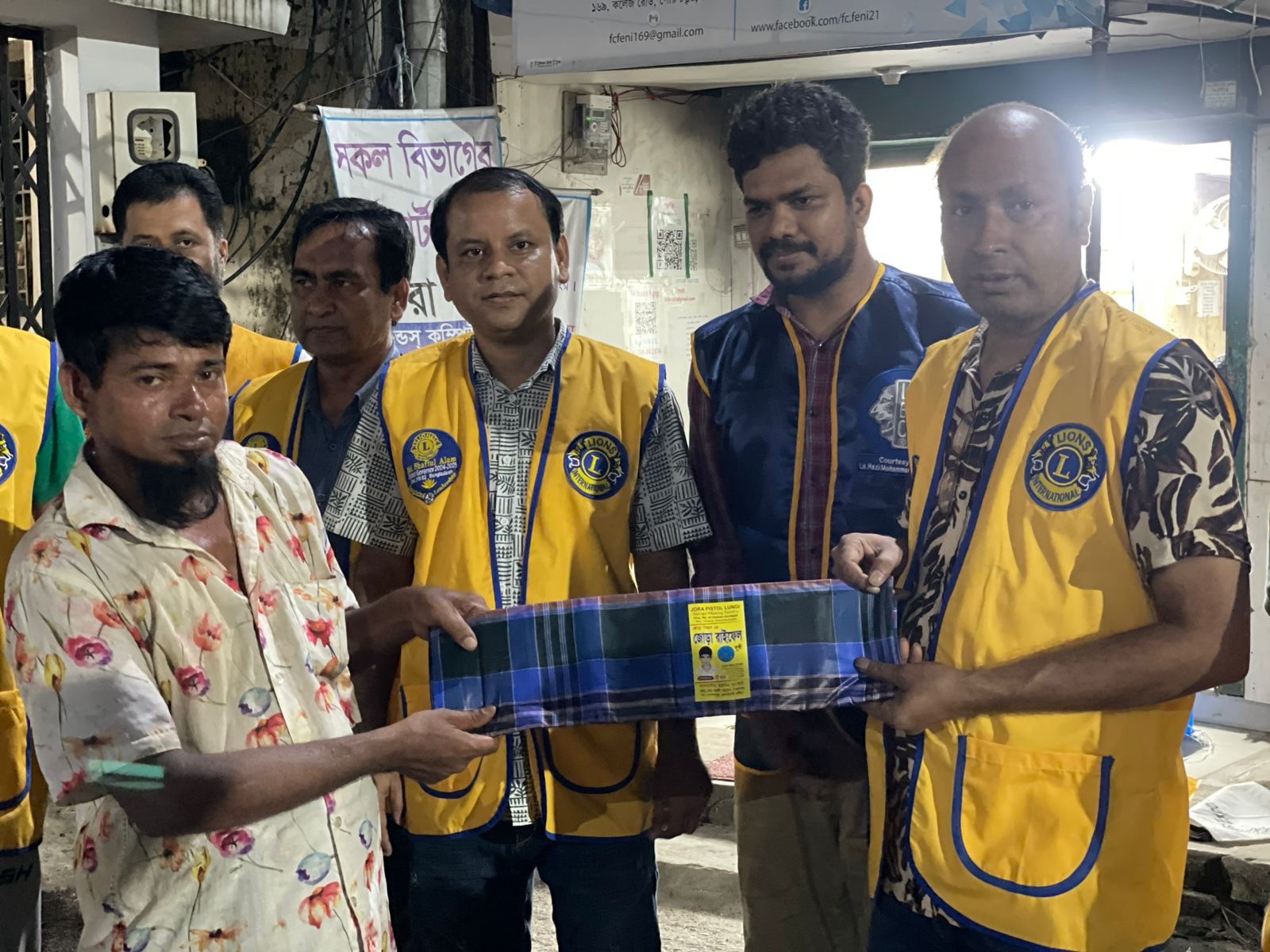 অসহায় মানুষের পাশে ফেনী সেন্ট্রাল লিও ক্লাব