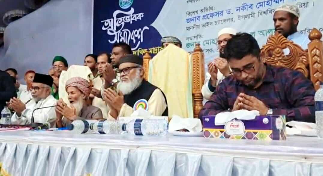 একটি দেশের সরকার প্রধানকে আরেক দেশে অসুর বানানো দুঃখজনক -উপদেষ্টা ড, আ ফ,ম খলিল 