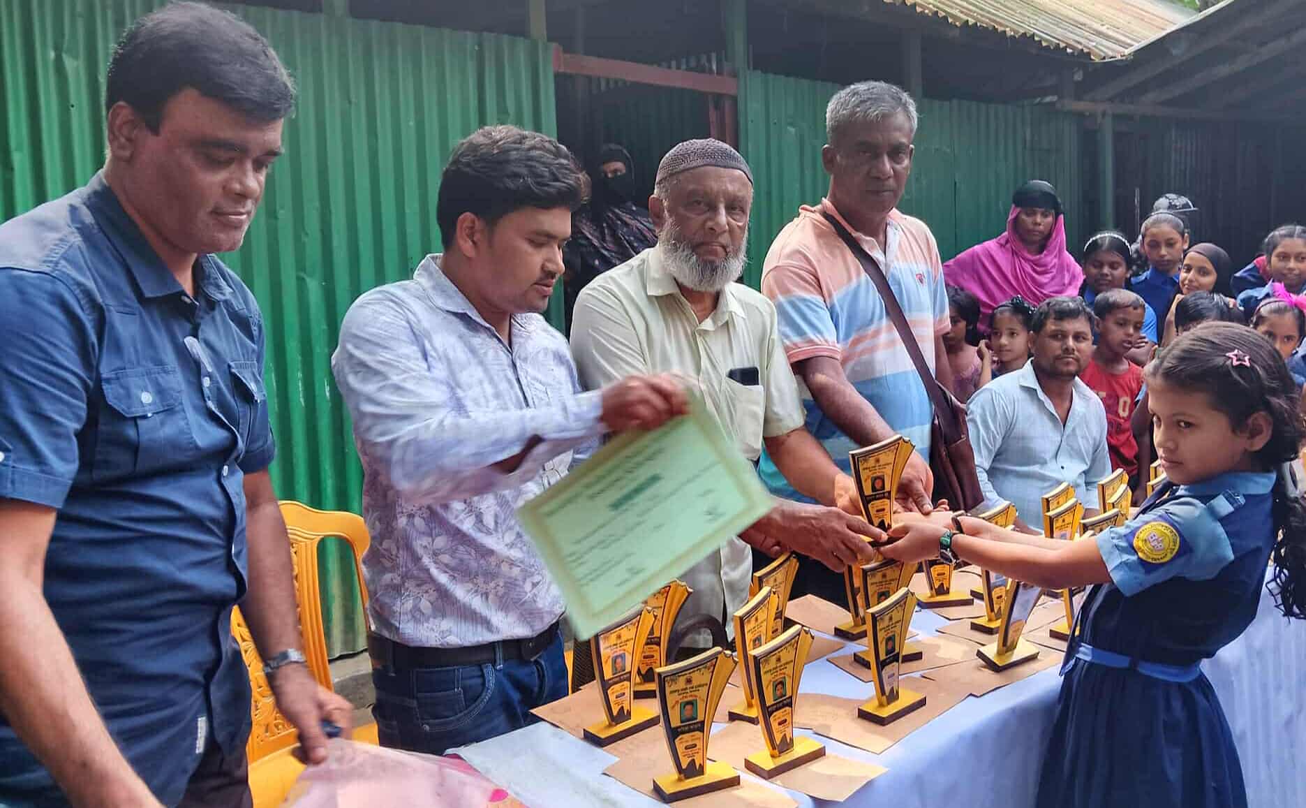 সাফল্যের স্বীকৃতি পেল হোসেনপুরের গোবিন্দপুর আইডিয়াল স্কুলের ৩৭ শিক্ষার্থী