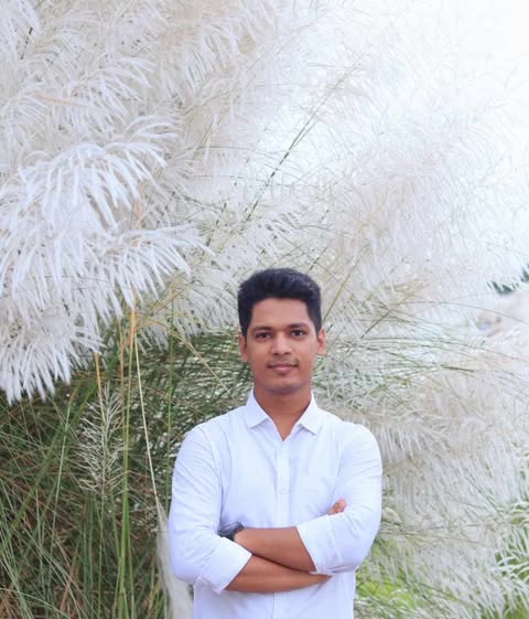 মুক্তিযুদ্ধ ও গনতন্ত্র পদে লড়বেন আকাশ