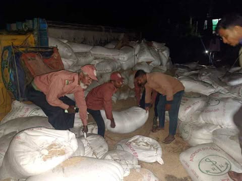 খাগড়াছড়ির গুইমারায় ধান বোঝাই ট্রাক উল্টে আহত-১, উদ্ধারে হিল ভিডিপি