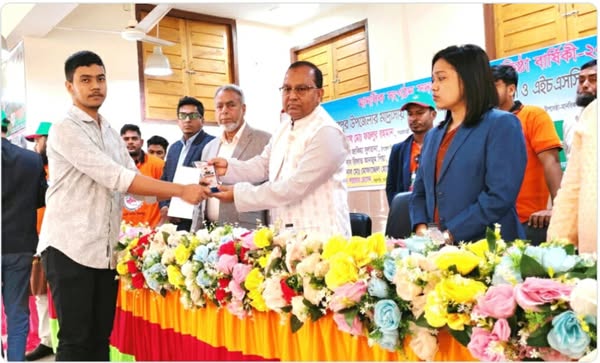 সদরপুরেএসএসসি ও এইচএসসি পরীক্ষায় জিপিএ-৫  কৃতী শিক্ষার্থীদের সংবর্ধনা