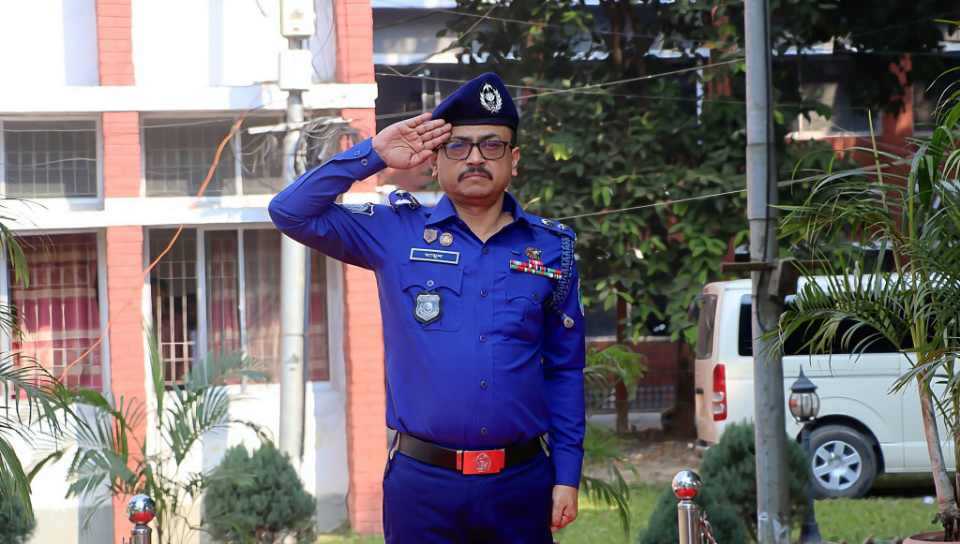 নড়াইলে দায়িত্বভার গ্রহণ করলেন নবাগত পুলিশ সুপার মোহাম্মদ আল-মামুন শিকদার