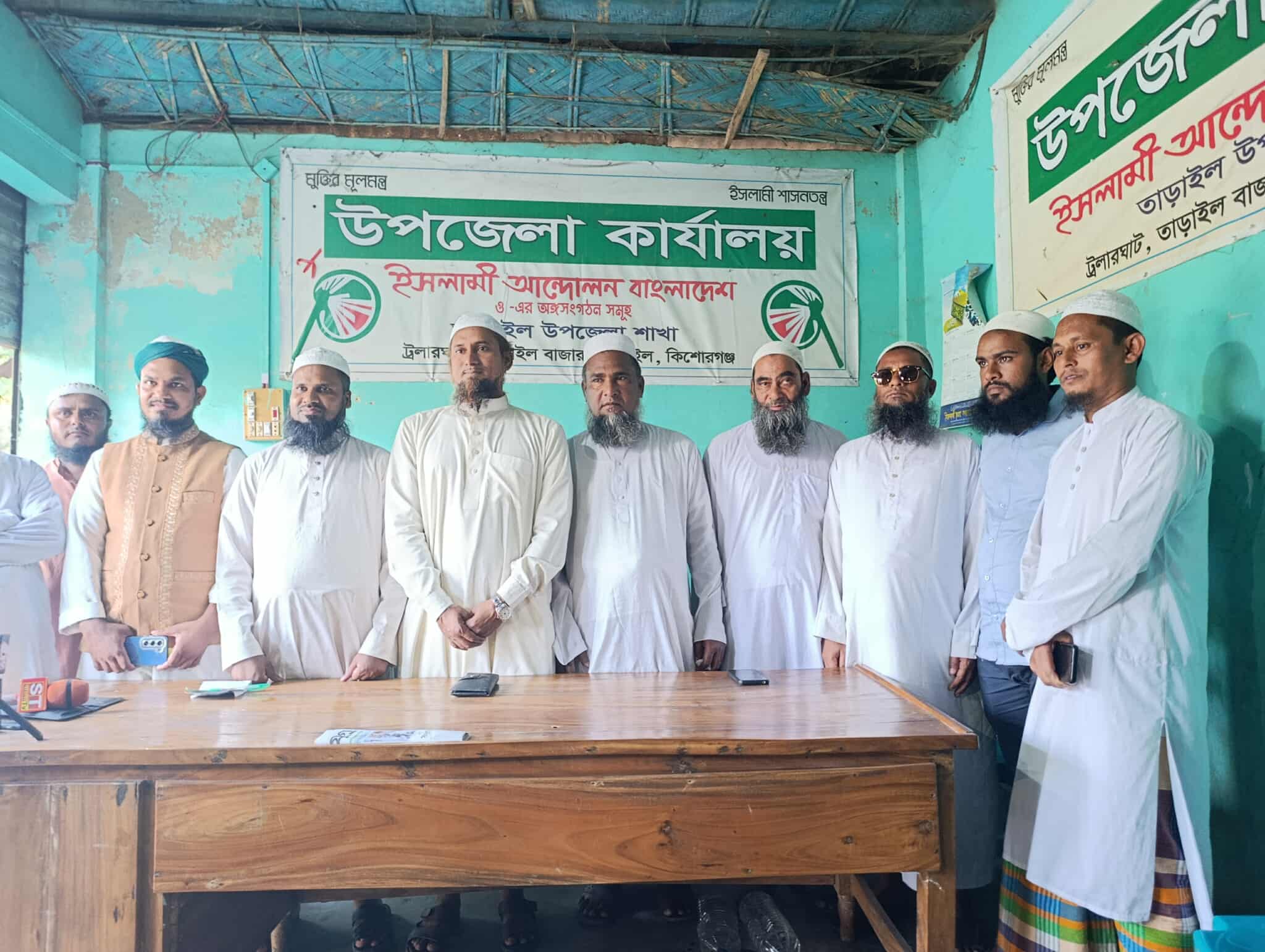 গণমাধ্যমই সমাজের দর্পণ:তাড়াইলে হাতপাখা প্রার্থী আলমগীর