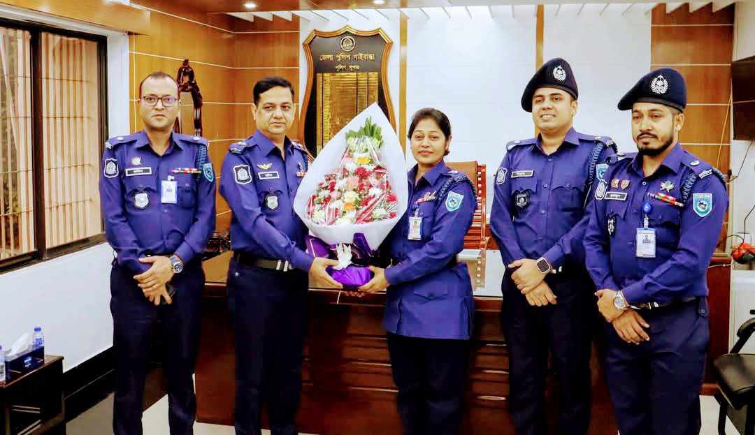 গাইবান্ধার বিদায়ী পুলিশ সুপারকে সংবর্ধনা, নবাগত এসপি’র যোগদান