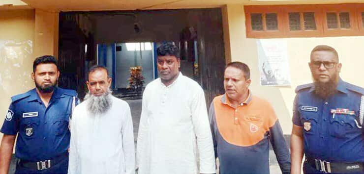 ফরিদপুরের চর-ভদ্রাসনে সন্ত্রাস বিরোধী আইনে উপজেলা আওয়ামী লীগের তিন নেতা গ্রেফতার