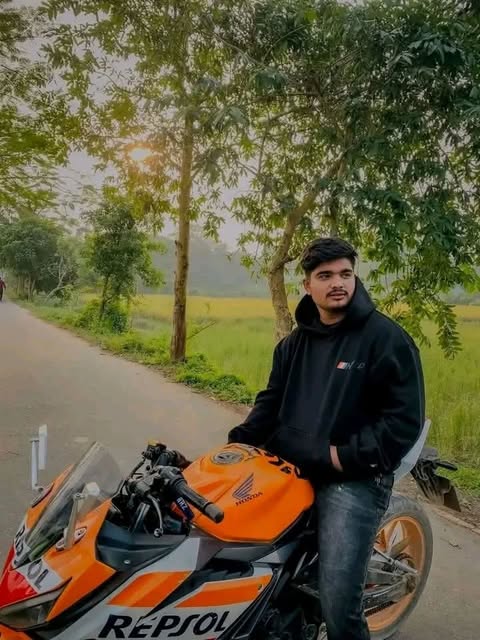 হোমনায় ওয়াই-ব্রিজে মোটরসাইকেল দুর্ঘটনায় প্রবাস ফেরত যুবকের মর্মান্তিক মৃত্যু