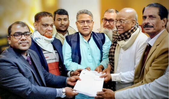 ফরিদপুর-৪ আসনে বিএনপি প্রার্থী শহিদুল ইসলাম বাবুলের মনোনয়ন দাখিল