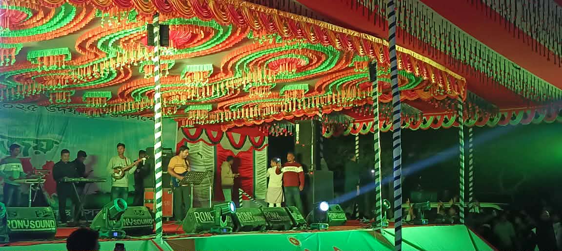 চরভদ্রাসনে বিজয় দিবসে ‘বিজয় উৎসব’ নিয়ে ব্যঙ্গাত্মক ও হ য ব র ল সাংস্কৃতিক অনুষ্ঠান