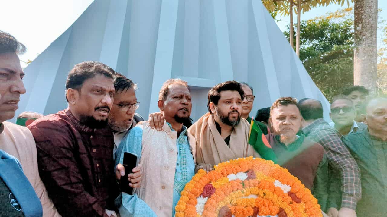 রাঙ্গুনিয়ায় মহান বিজয় দিবসে শহীদদের প্রতি বিএনপির শ্রদ্ধা