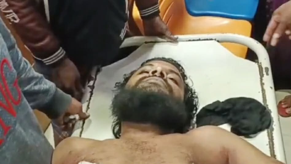 ইভটিজিংকে কেন্দ্র করে যুবক গুলিবিদ্ধ