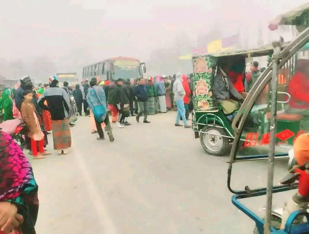 ভুরুঙ্গামারীতে কুয়াশায় বাস–মোটরসাইকেল সংঘর্ষ, নিহত ১, আহত ১