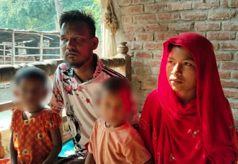 ঝিনাইদহের কোটচাঁদপুর চিকিৎসা ব্যয় মেটাতে দ্বারে দ্বারে ঘুরছে সাহেব আলী, বাঁচার আকুতি