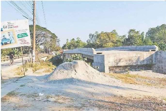 গাইবান্ধায় আটকে আছে ১০০ কোটি টাকা ব্যয়ে নির্মিতব্য ৯টি সেতুর কাজ