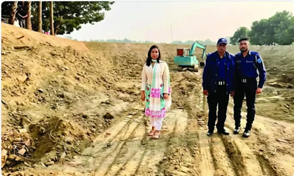 সদরপুরে অবৈধভাবে  এস্কেভেটরে কৃষিজমি নষ্ট করায়  ভ্রাম্যমাণ আদালতে জরিমানা