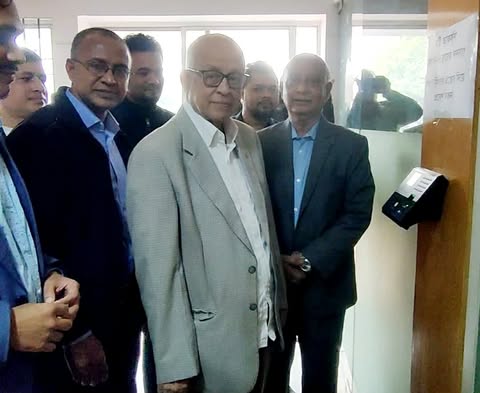 চট্টগ্রাম প্রেসক্লাবে নতুন আঙ্গিকে ‘ফেস রিকগনিশন’ প্রযুক্তি চালু