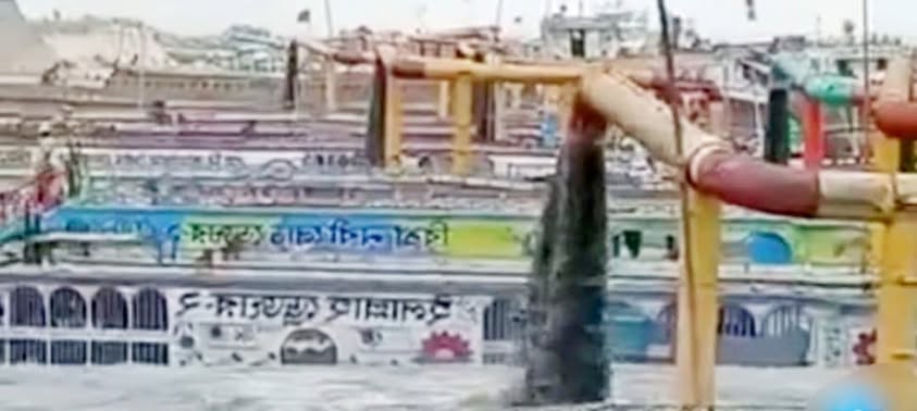 নবীনগরে মেঘনার বালু খেকুদের বিরুদ্ধে প্রশাসনের মামলা