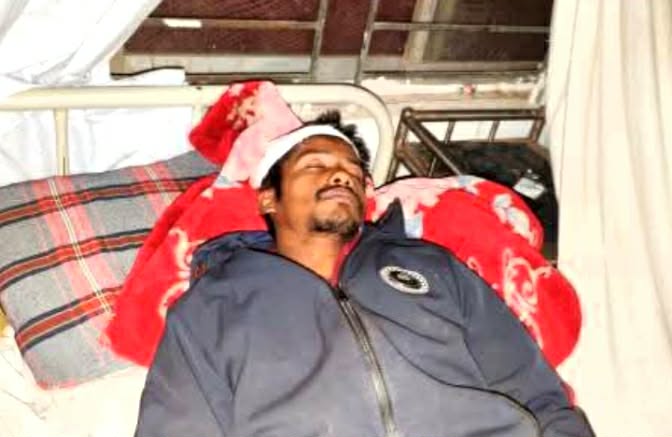 পলাশবাড়ীতে জমি নিয়ে দ্বন্দ্বের জেরে হামলায় আহত ৪, অবরুদ্ধ ৯ পরিবার
