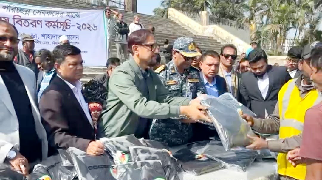 শীতার্তদের সহায়তায় বিত্তবানরা এগিয়ে আসুন:- মেয়র ডা. শাহাদাত হোসেন