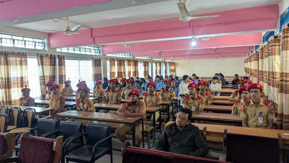 বরগুনা সরকারি কলেজে অনুষ্ঠিত হলো মাদকবিরোধী সচেতনতা কোর্স
