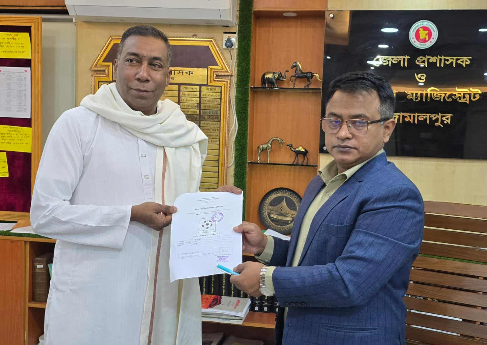 জামালপুর সদর ৫ আসনে স্বতন্ত্র প্রার্থী হিসেবে ফুটবল প্রতীক পেল মাসুদ ইব্রাহীম