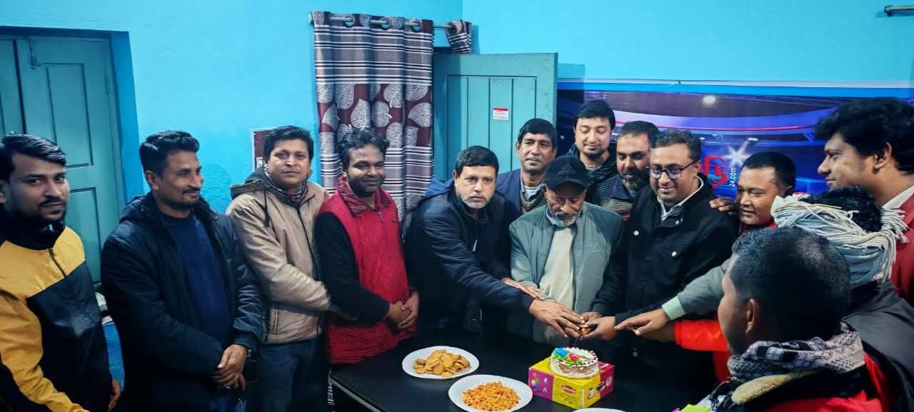 পলাশবাড়ীতে আনন্দঘন পরিবেশে সাংবাদিক বিদুষ রায়ের জন্মদিন পালিত
