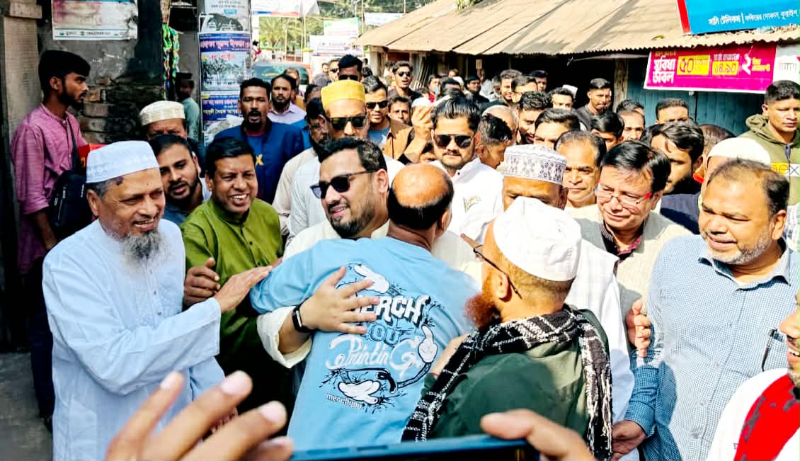 চট্টগ্রাম – ৫ হাট হাজারী-বায়েজিদ ধানের শীষের প্রার্থী ব্যারিস্টার মীর মোহাম্মদ হেলাল উদ্দিনের বুড়িশ্চর ও শিকারপুর ইউনিয়নের বিভিন্ন ওয়ার্ডের ব্যাপক গণসংযোগ