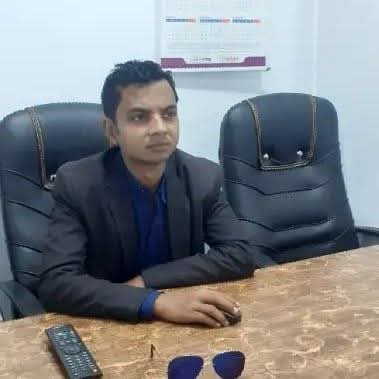 সদরপুরে পদ্মা নদীর চর থেকে অবৈধ বালু উত্তোলন: ইউপি সদস্যের বিরুদ্ধে মামলা