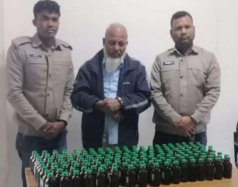 ঝিনাইদহের কোটচাঁদপুর এ্যালকোহল সহ হোমিও চিকিৎসক আটক