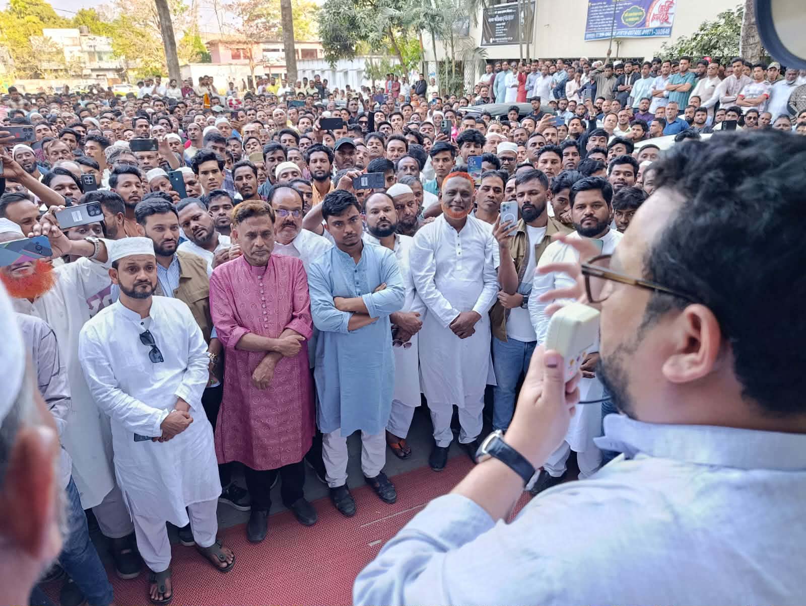 পুরো হাটহাজারী-বায়েজিদই আমার ঘর, এলাকাবাসীই আমার পরিবার :- মীর হেলাল