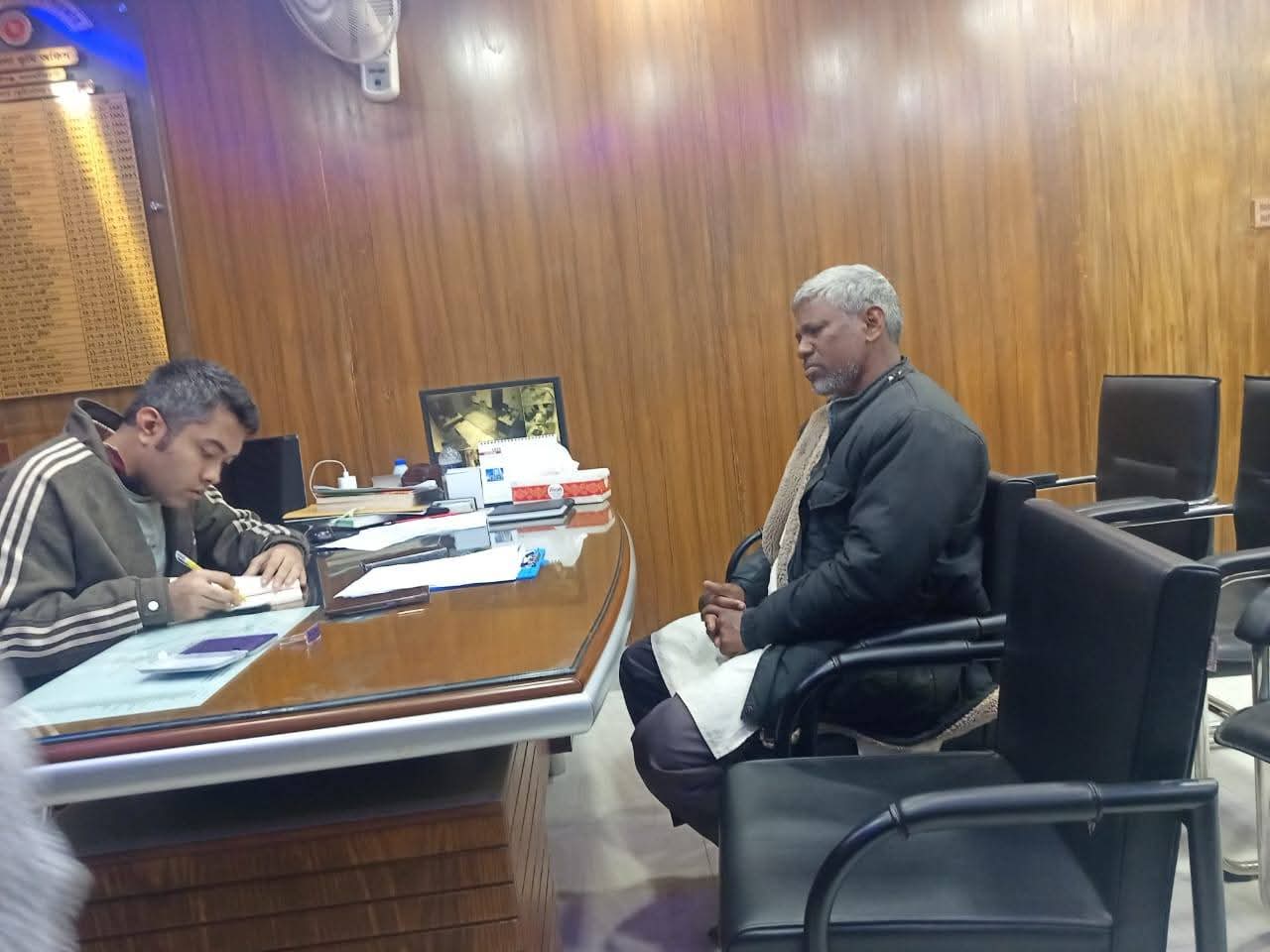 লালমনিরহাটের কালীগঞ্জে ভোট কেনার অভিযোগে জনতা দলের নেতা আ’টক