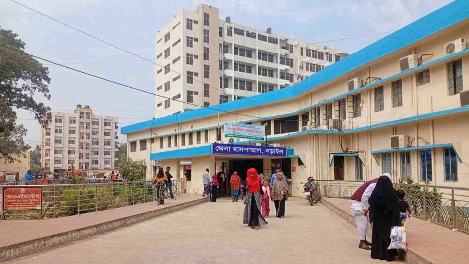 নড়াইল জেলা সদর হাসপাতালে ৪৫ জন কর্মীর পরিবার-পরিজন নিয়ে চরম মানবেতর জীবনযাপন