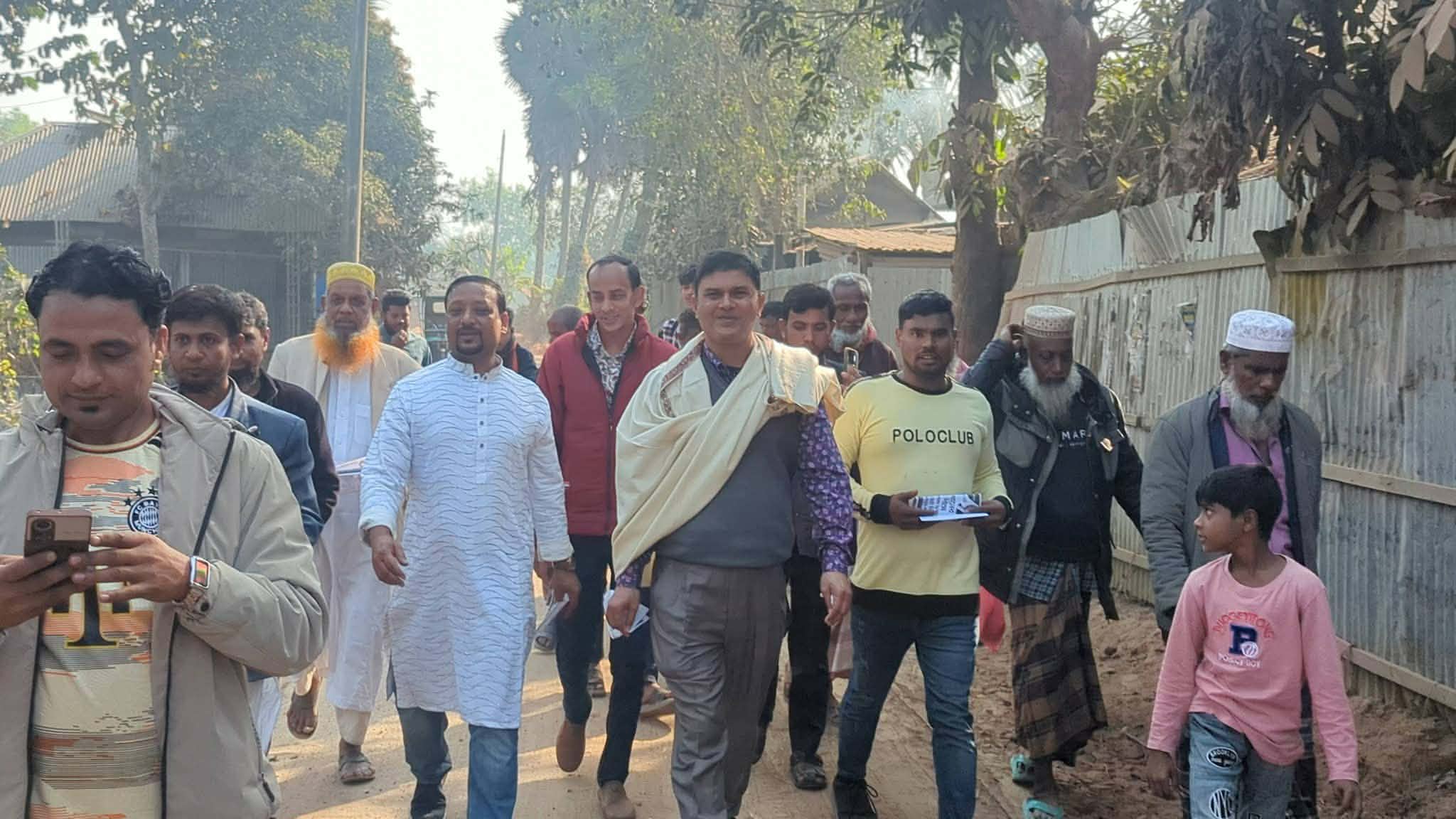 কচুয়ার বুধুন্ডায় ধানের শীষের দিন ভর প্রচার-প্রচারনা
