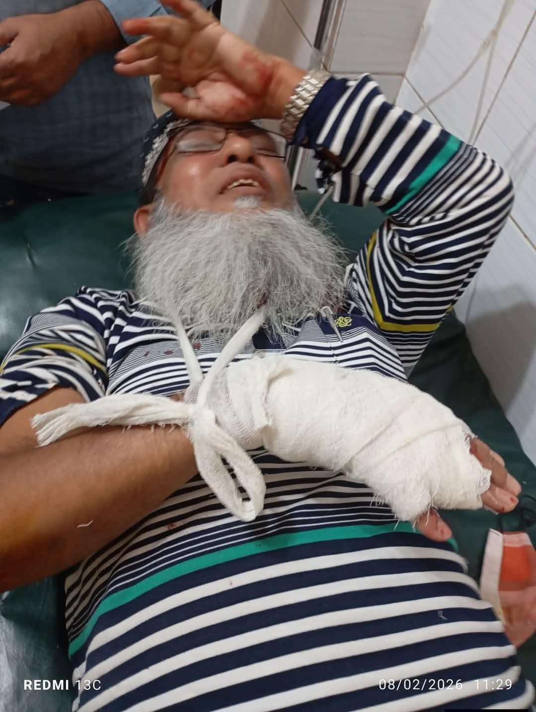 সড়ক দুর্ঘটনায় গুরুতর আহত নবীনগর প্রেসক্লাব সভাপতি