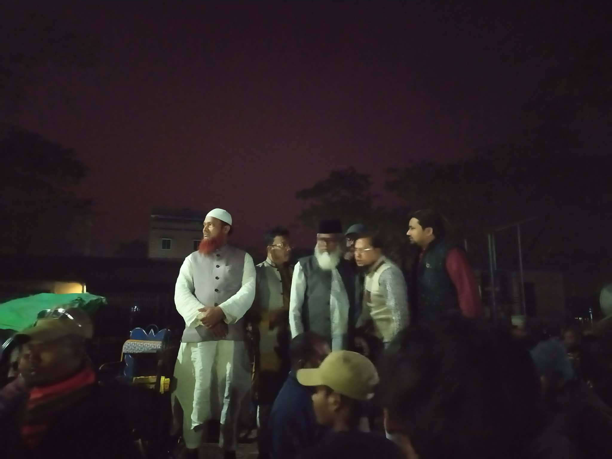 মণিরামপুরে সনাতন ধর্মাবলম্বীদের ভালোবাসায় এগিয়ে আছেন এ্যাড.গাজী এনামুল হক