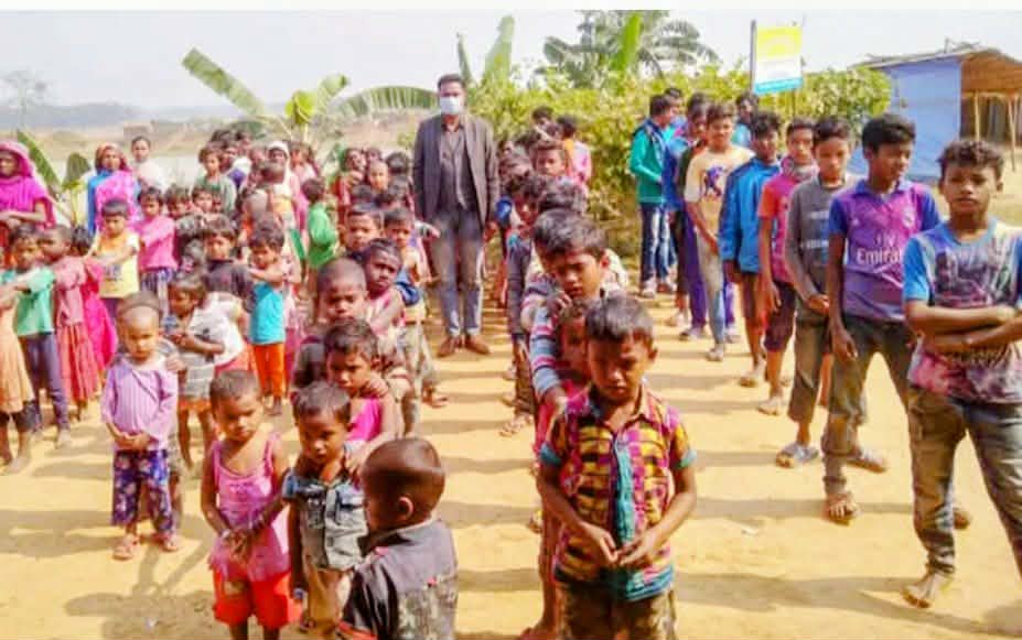 ঘরবন্দি হয়ে পড়ছে গাইবান্ধার চার নৃ-গোষ্ঠির মাতৃভাষা