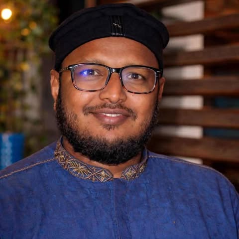 লালমনিরহাটে জামিনের পর আদালত প্রাঙ্গনে পুলিশের হাতে আটক আ.লীগ নেতা মেহেদী
