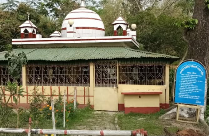 নান্দাইলের সাত্তারিয়া দরবার শরীফ প্রতি মঙ্গলবার ভক্তদের আধ্যাত্মিক সমাগম