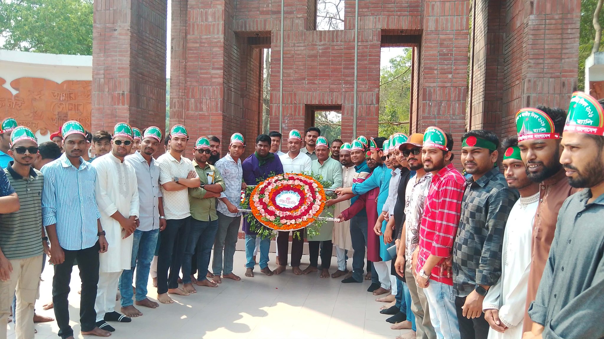 মহান স্বাধীনতা দিবসে ইবি শাখা ছাত্রদলের শ্রদ্ধাঞ্জলী নিবেদন