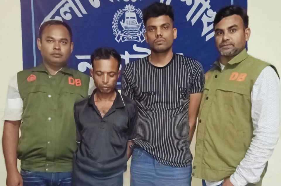 নড়াইলে ডিবি পুলিশের অভিযানে সাঁইত্রিশ পিস ইয়াবা ট্যাবলেটসহ গ্রেফতার দুইজন