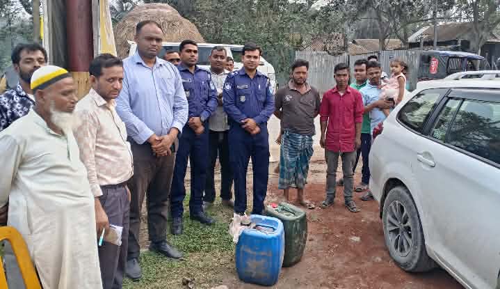 হোসেনপুরে ফুয়েলিং স্টেশনে ভ্রাম্যমান আদালতের অভিযান চালককে জরিমানা