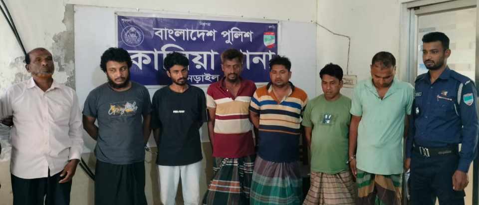 নড়াইলের কালিয়া থানা পুলিশের বিশেষ অভিযানে ৭ জন গ্রেফতার। 