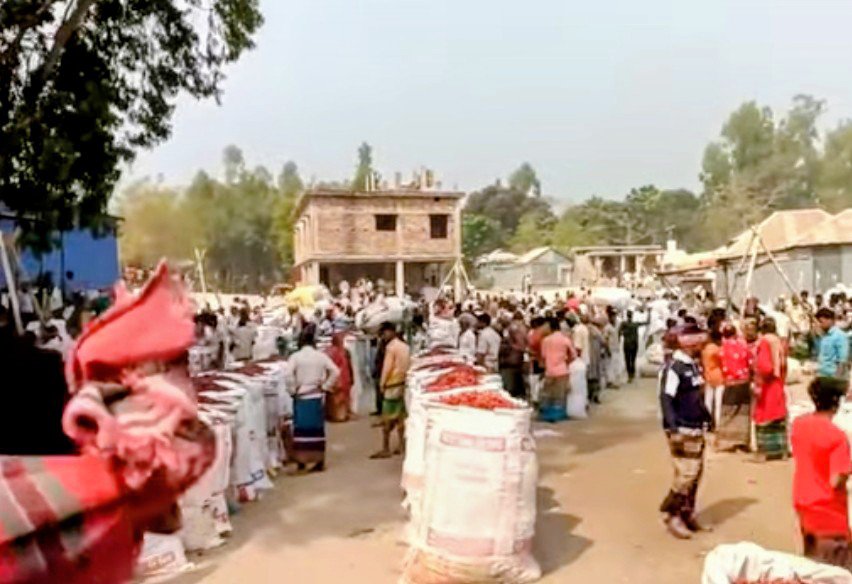 ফুলছড়ির লাল মরিচের হাটে সিন্ডিকেটের কালো থাবা