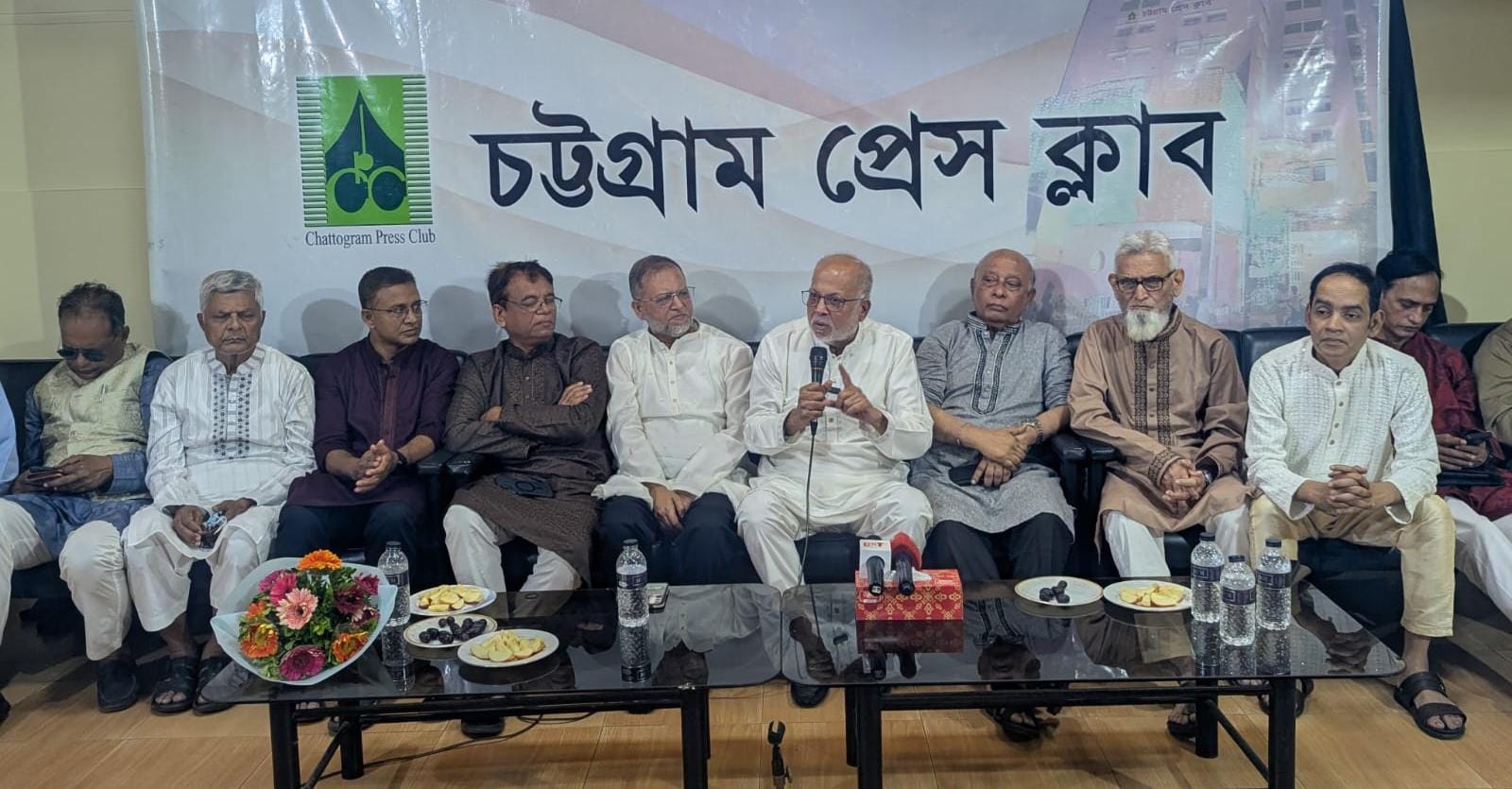 চট্টগ্রাম প্রেস ক্লাবেও ষড়যন্ত্রের ছায়া:- গিয়াস কাদের চৌধুরী