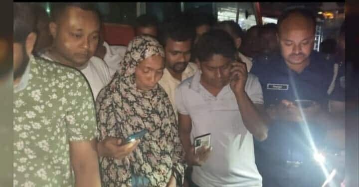 ভূরুঙ্গামারীতে সুপারির বস্তায় লুকানো ৩ কেজি গাঁজা উদ্ধার নারীসহ আটক ২