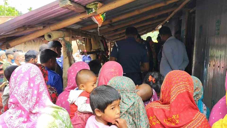 নড়াইলে মায়ের বিরুদ্ধে ৩ মাসের শিশুকে হত্যার অভিযোগ মা আরিফা বেগমকে আটক করেছে পুলিশ