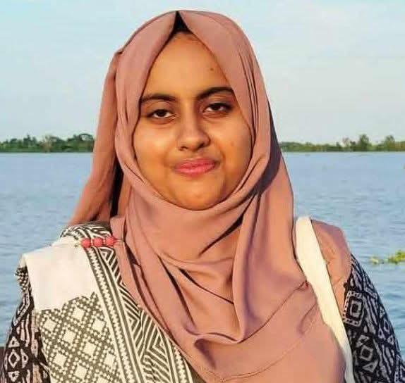 সময় ফুরিয়ে যাচ্ছে: কেমোথেরাপির টাকার অভাবে থমকে যাচ্ছে মিলির জীবনযুদ্ধ