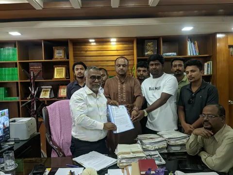 কোটা ও সবার জন্য বাধ্যতামূলক ইসলামিক কোর্স বাতিল চেয়ে ইবি ছাত্রদলের স্মারকলিপি